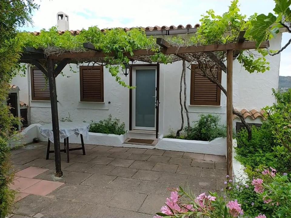 Capo Blu - Santa Margherita Di Pula Villa Exteriör bild